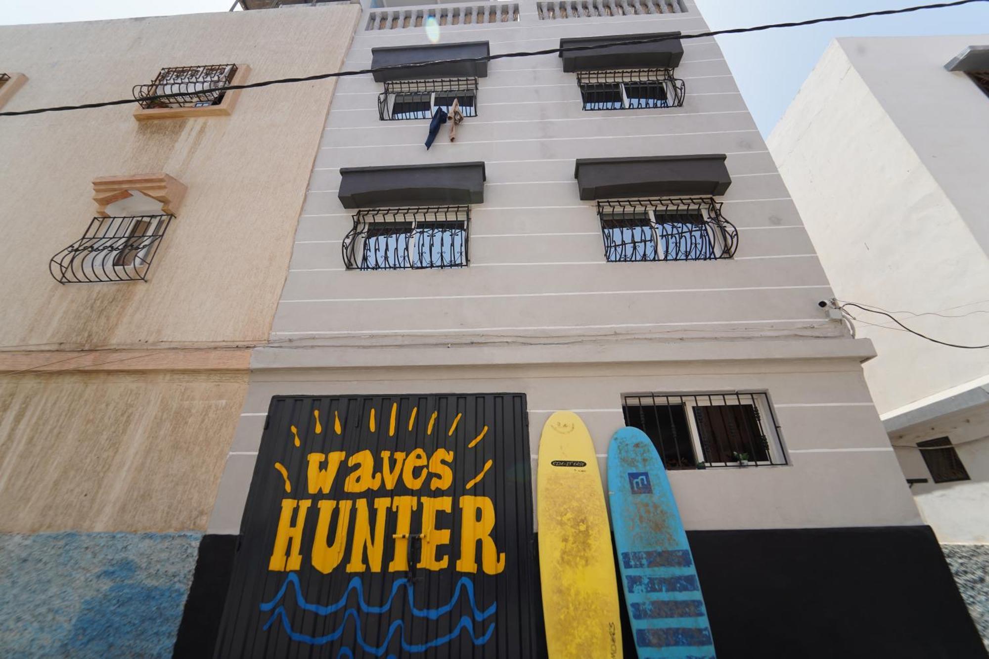 Bed and Breakfast Waves Hunter Surf House Agadir Esterno foto