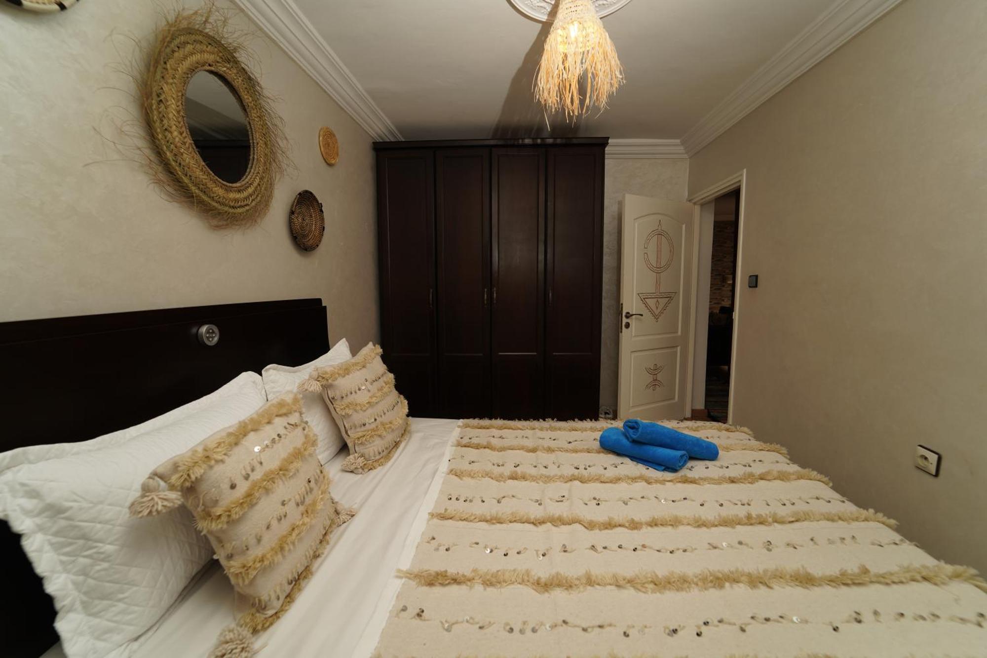Bed and Breakfast Waves Hunter Surf House Agadir Esterno foto