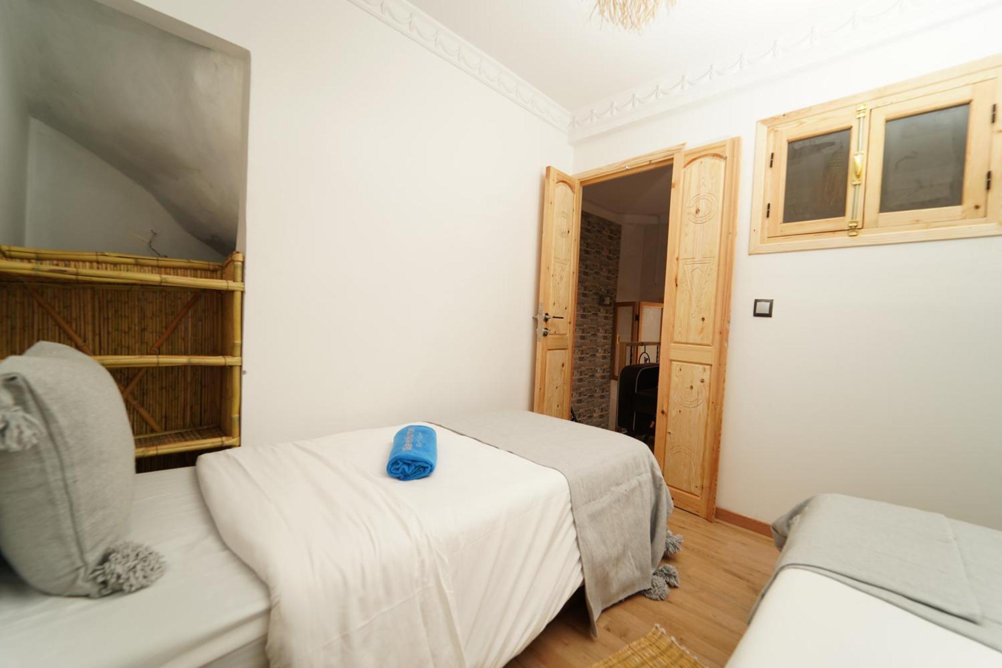 Bed and Breakfast Waves Hunter Surf House Agadir Esterno foto
