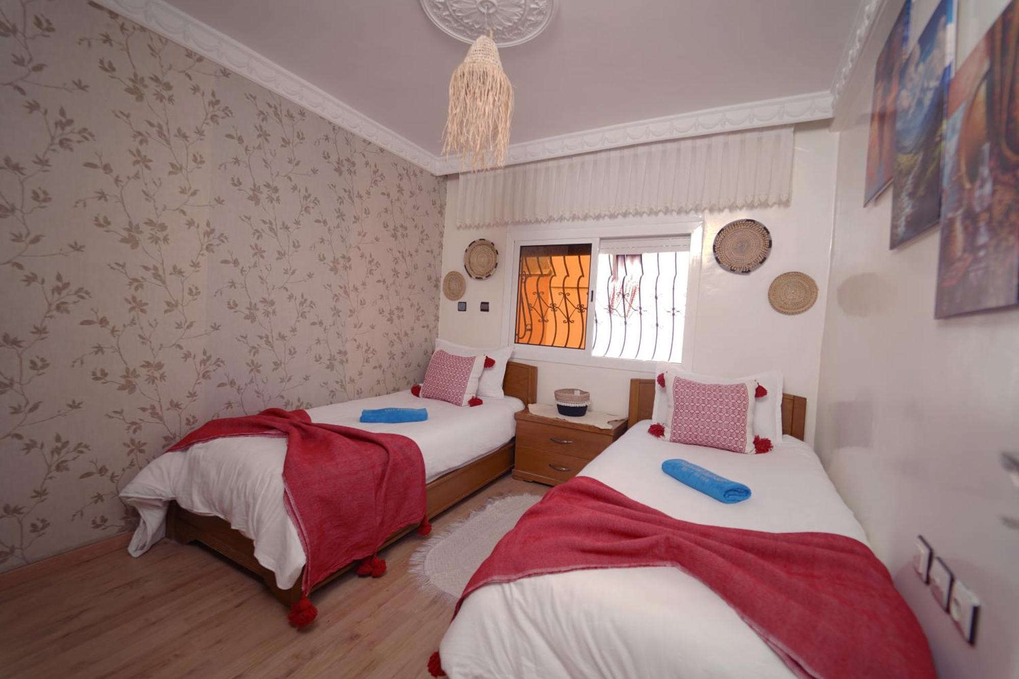 Bed and Breakfast Waves Hunter Surf House Agadir Esterno foto
