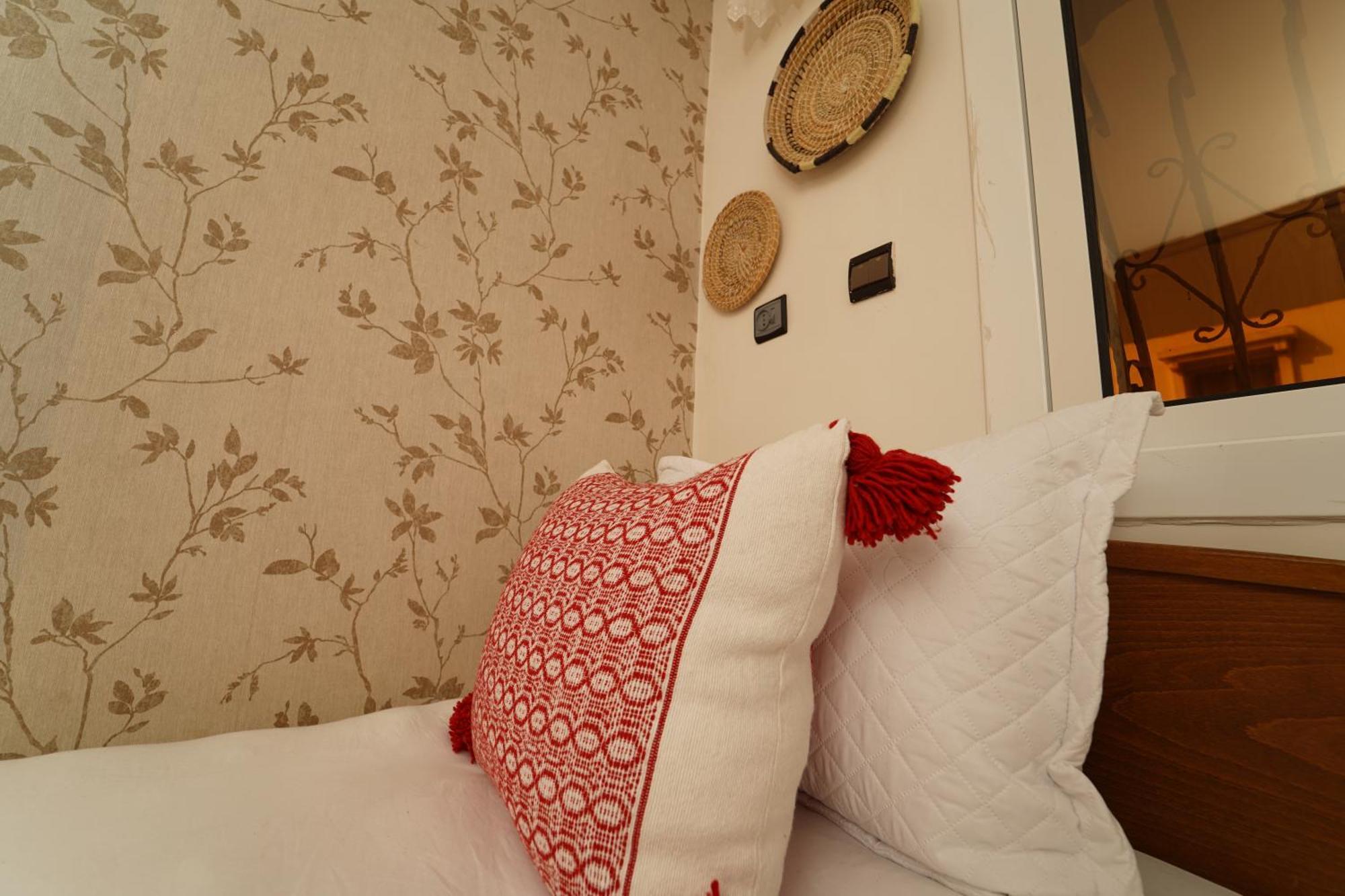Bed and Breakfast Waves Hunter Surf House Agadir Esterno foto