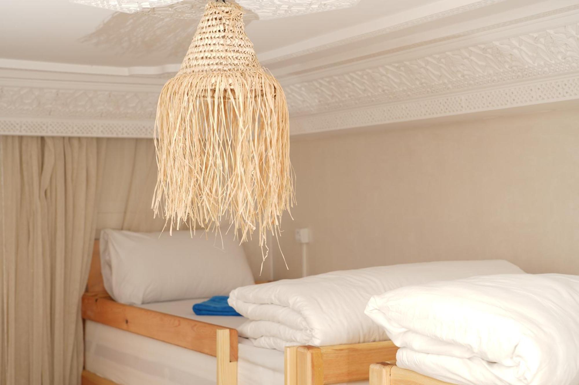 Bed and Breakfast Waves Hunter Surf House Agadir Esterno foto